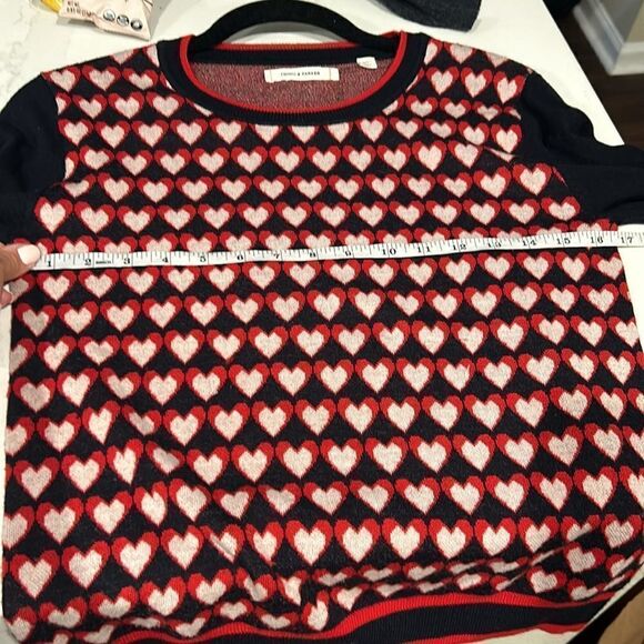 Chinti & Parker Navy/Red/White Heart Print Wool Sweater, Size Small - Picture 11 of 12